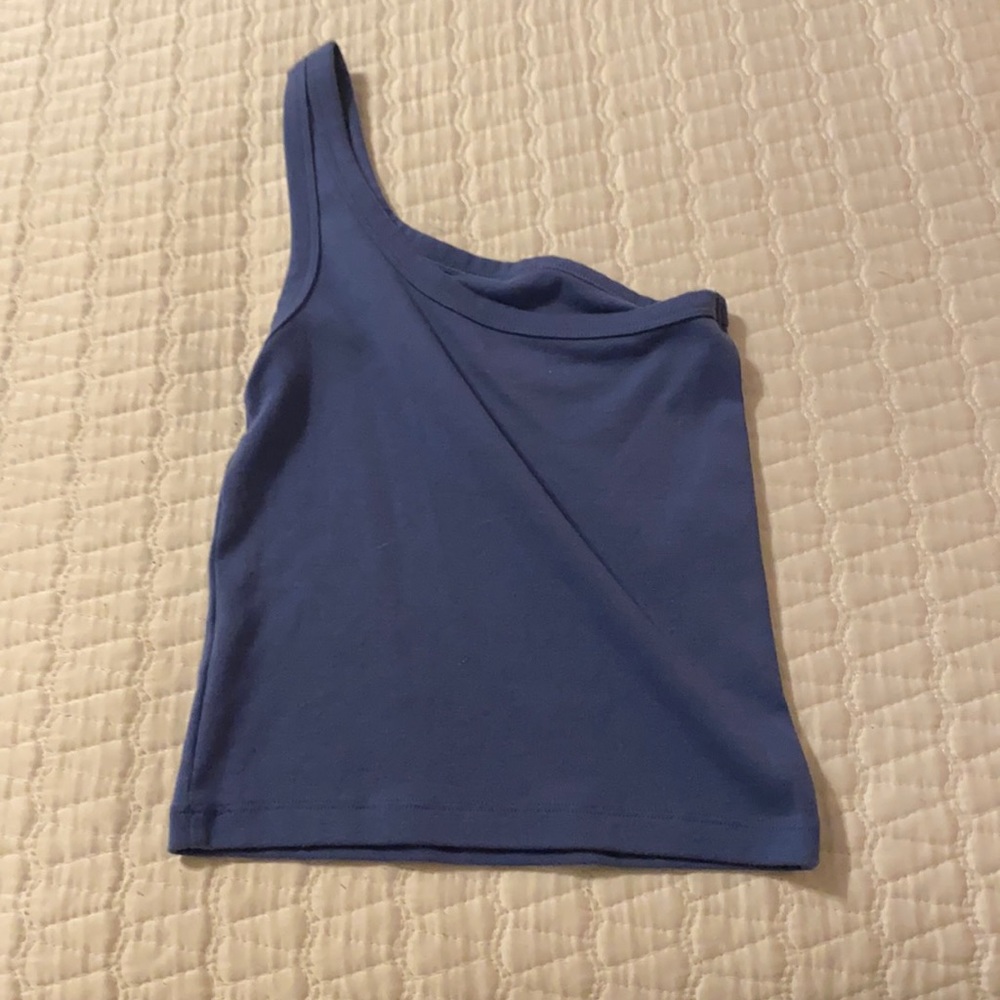 One shouldered Aerie top.